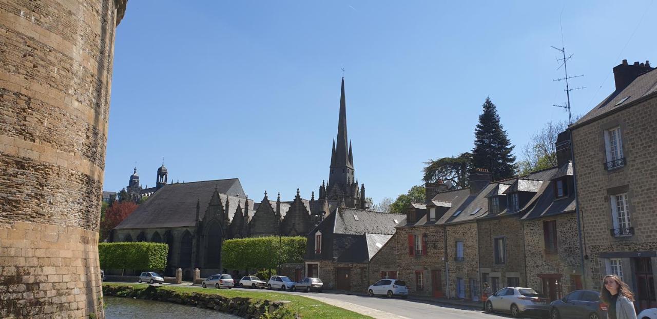 Welcoming And Peaceful Bed And Breakfast Fougerolles-du-Plessis Exterior foto